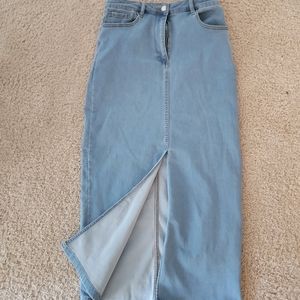 Missguided Front Slit Denim skirt